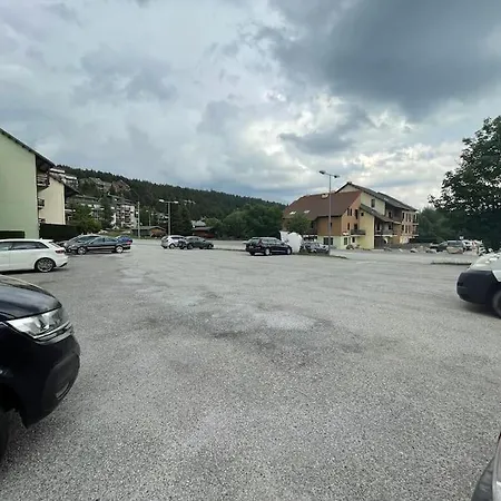 Au Pied Des Pistes Apartment *